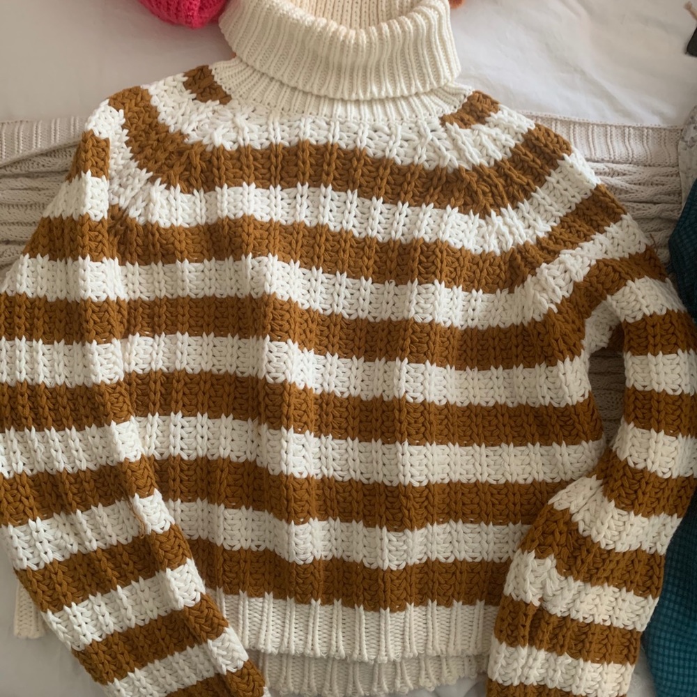 Forever 21 sweater